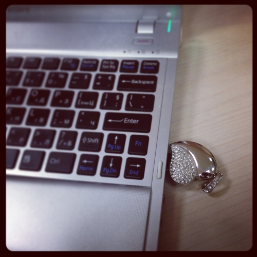 USB POMNILNIK SRCE II 4 GB